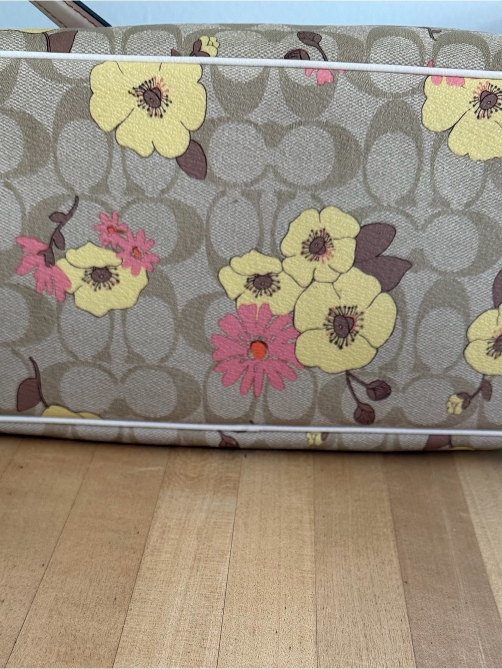 COACH Beige Floral Tote with Yellow & Pink Blooms - Picture 4 of 6